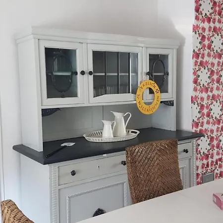 Neu Eingestellt-ruhige Ferienwohnung Auf Der Sickingerhohe Mit Tollem Wintergarten 아파트