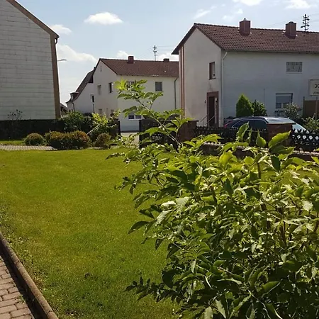 Neu Eingestellt-ruhige Ferienwohnung Auf Der Sickingerhohe Mit Tollem Wintergarten *